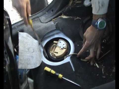 Как снять топливный насос на Citroen Xsara