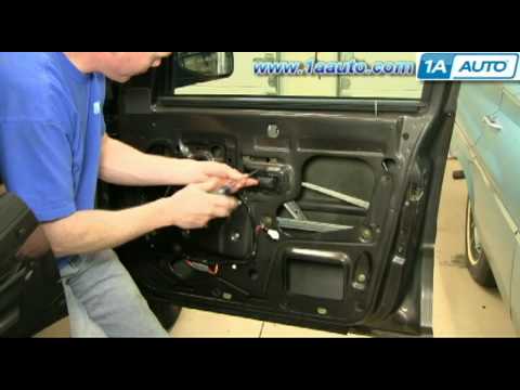 Как снять дверную ручку на Ford Explorer Sport 01-05